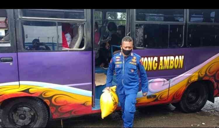 Sat Polairud Ambon Sita 125 Liter Sopi di Bis IMG 20211007 142023